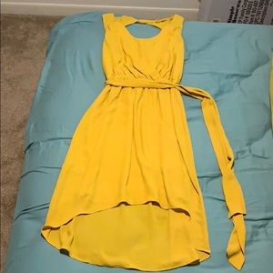 Yellow express dress